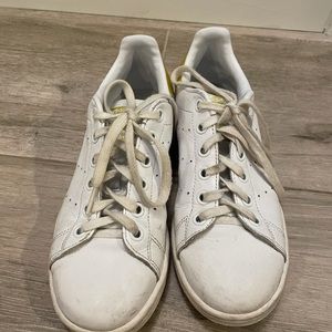 Girl’s Adidas Stan Smith Sneakers White and Gold